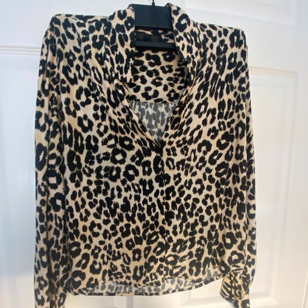 Topshop at Nordstrom, leopard print, button down blouse size 6